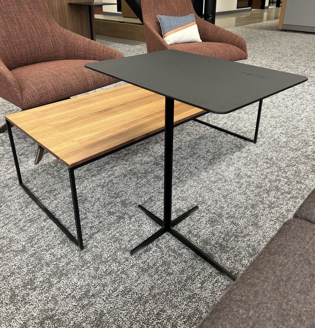 AT-01 — Arm Table Ahikos